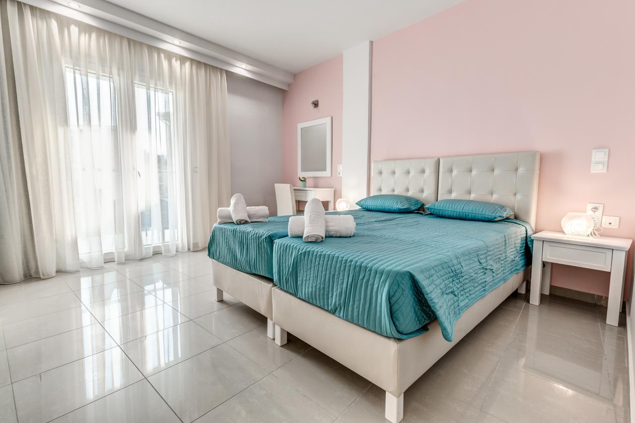 Palotel Design Gouvia Bagian luar foto